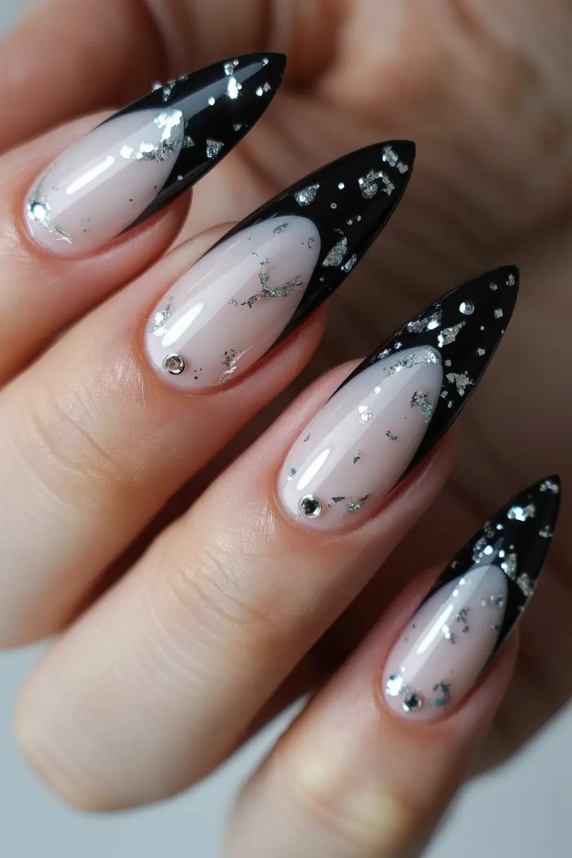 black christmas nails Silver Spark French Elegance