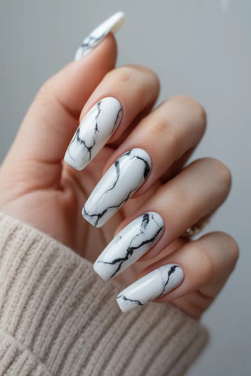 winter nails - new color trends Marble Ice Veins