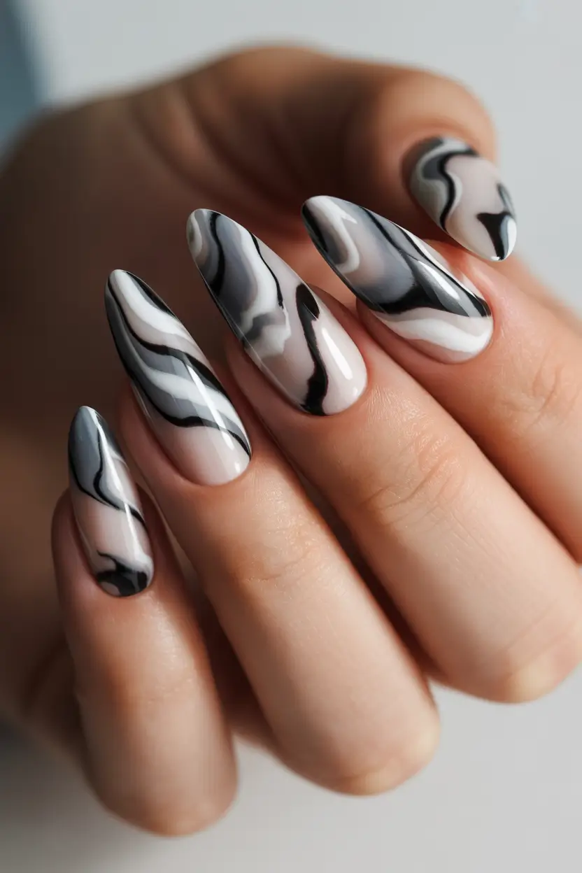 winter-nails-ideas-Monochrome-Marble-Drama