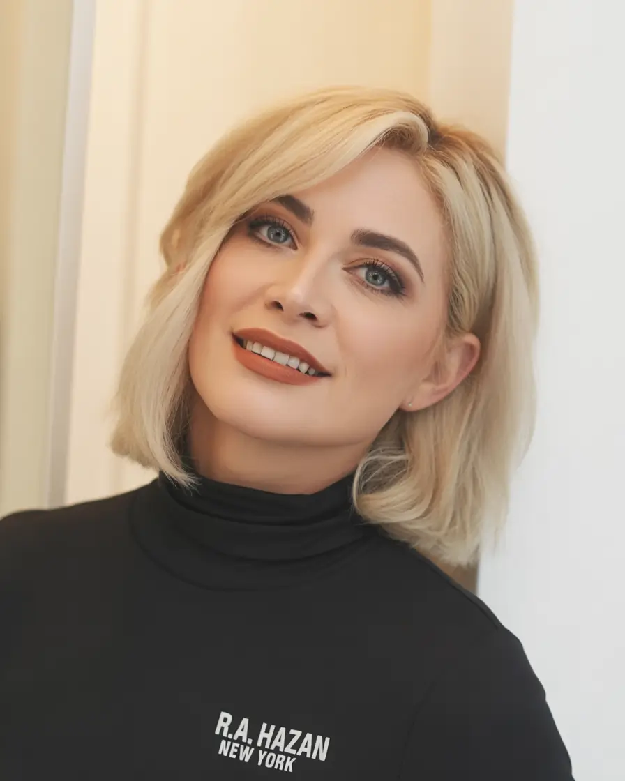 winter haircuts and colors 2025–2026 trends Soft Blonde Bob for Everyday Elegance