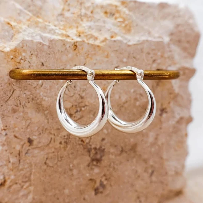 accessory 925 Sterling Silver Lightweight Classic Hoop Earrings Etsy - TibiCollection $32.2