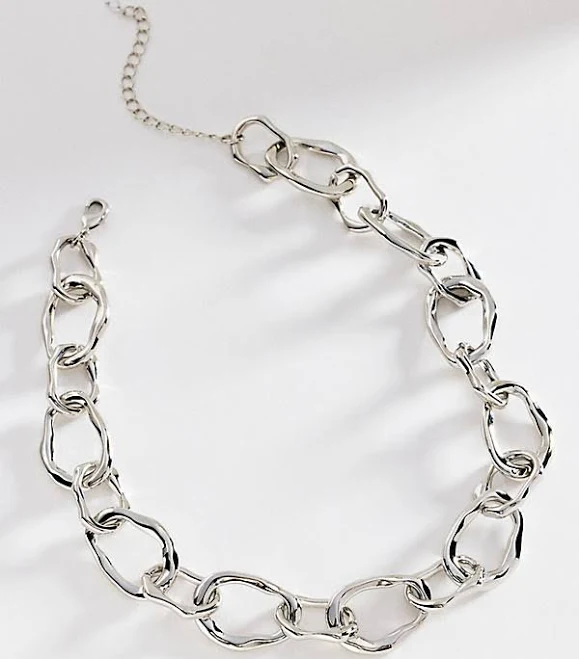 accessory Anthropologie Chunky Hammered Chain Necklace Anthropologie $39.95