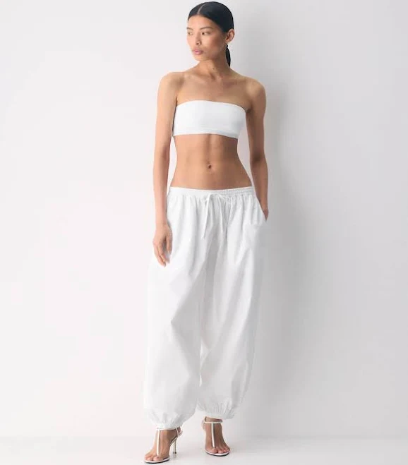 tube top Aritzia Women's Original Contour Sublime Bandeau in Bright White | Small Aritzia $28