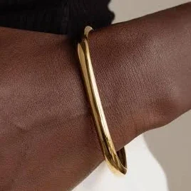 accessory Caitlyn Minimalist 18K Gold Square Bangle Bracelet Caitlyn Minimalist $37.6