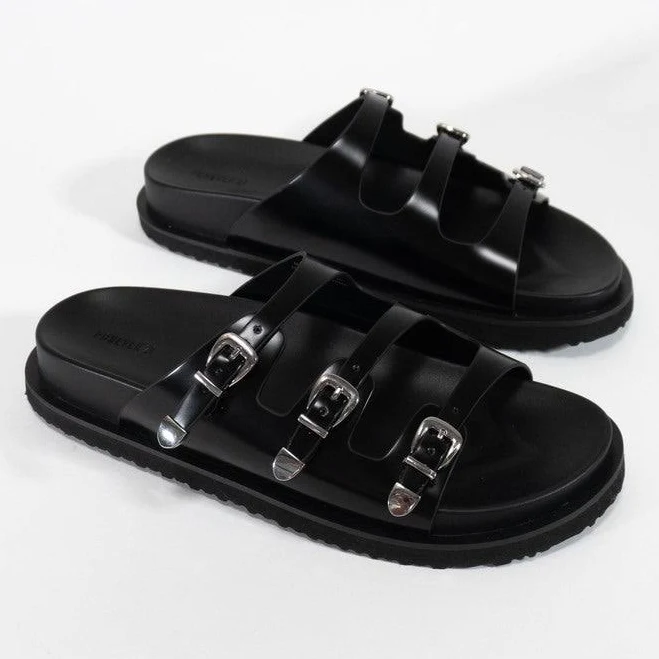 shoes Chunky Faux Leather Sandals Forever 21 $8.98