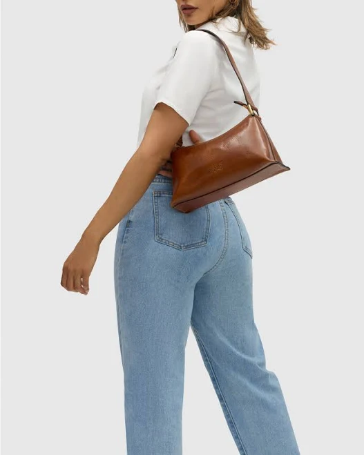 bag Florence Laura Shoulder Bag Small Stylish Vegetable-Tanned Leather Republic of Florence $211.07