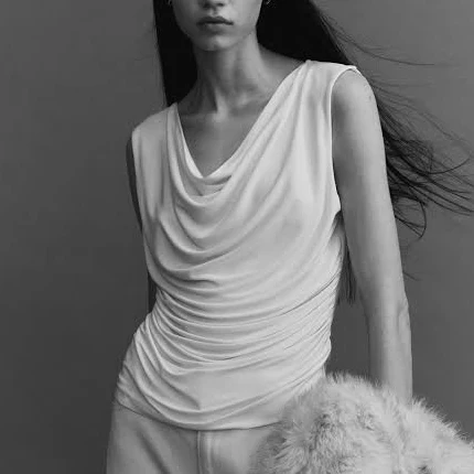 top H&M Ladies Draped Jersey Sleeveless Top H&M $17.99