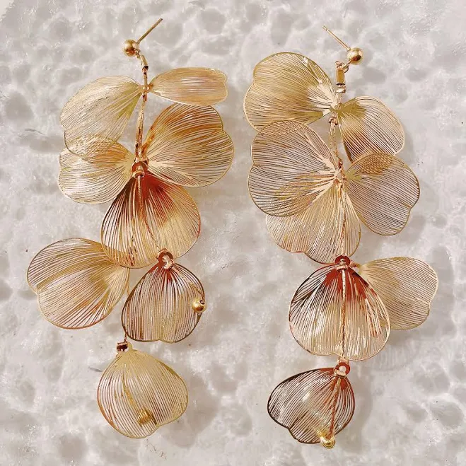 accessory Lightweight Openwork Floral Dangle Earrings Etsy - Seller $23.98