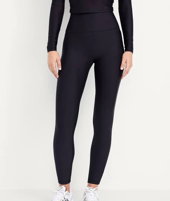 leggings Old Navy Women's Extra-High Waisted Powersoft 7/8 Pocket Leggings Old Navy $31.99