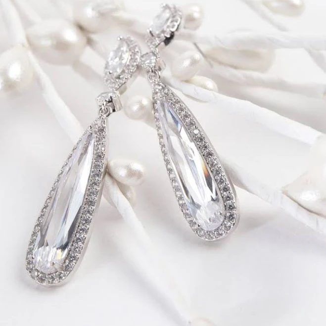 accessory Vintage Silver Teardrop Crystal Earrings Etsy - Seller $19.2