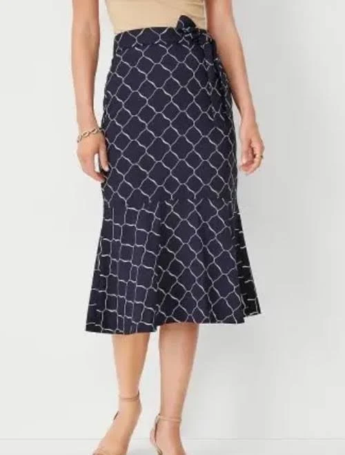 skirt Ann Taylor Navy Geometric Midi Skirt Size 10 eBay $38