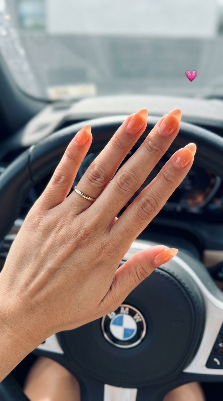 Apricot jelly squoval nails for summer minimalist 2026 vacation and casual outfits.