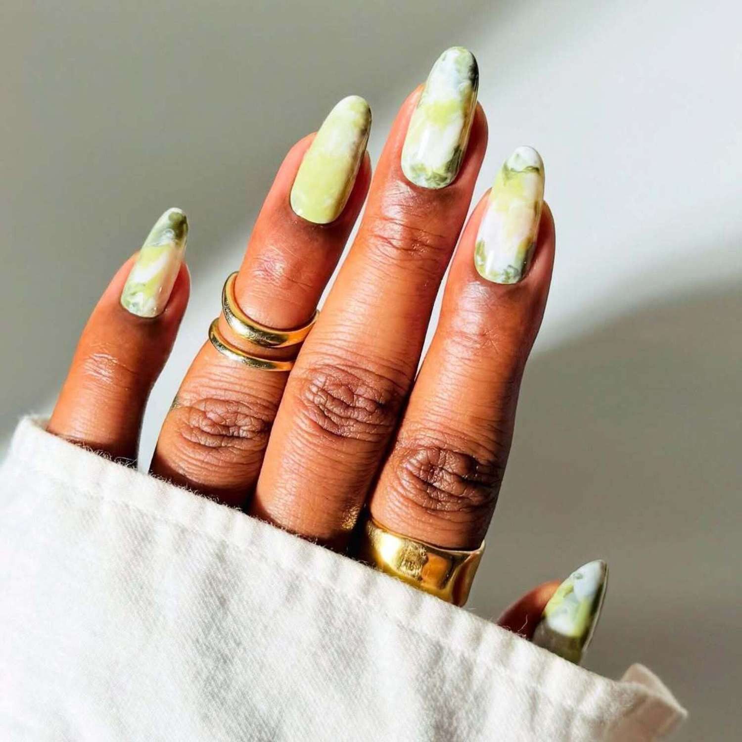 Visual Idea Visual Idea — Swirl Nails 2027