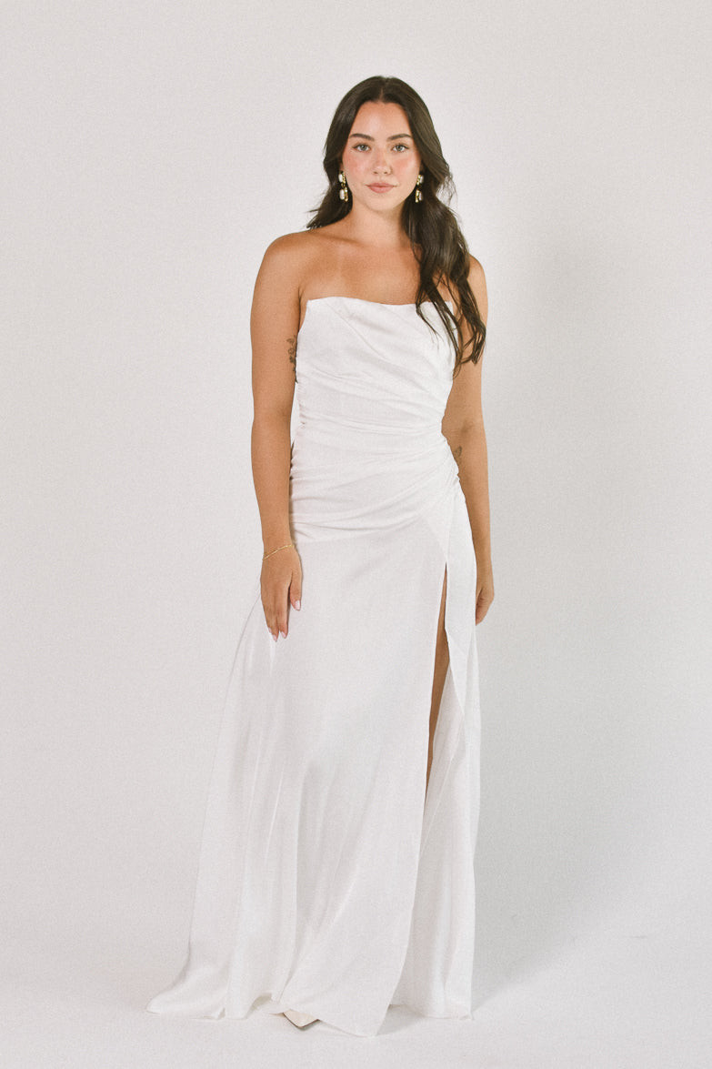 Elegant Ivory Strapless Dress with a High Slit — Engagement Photo Dresses 2027
