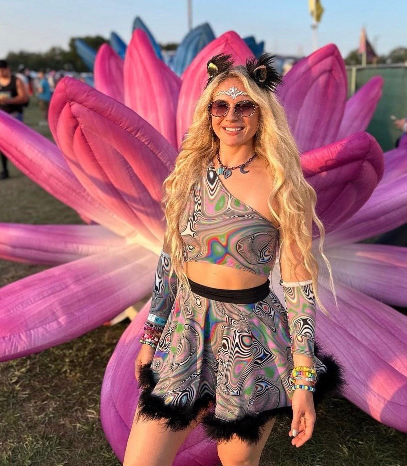 Psychedelic Print Set with Detached Furry Sleeves Psychedelic Print Set with Detached Furry Sleeves — Sparkly Rave Outfits 2027