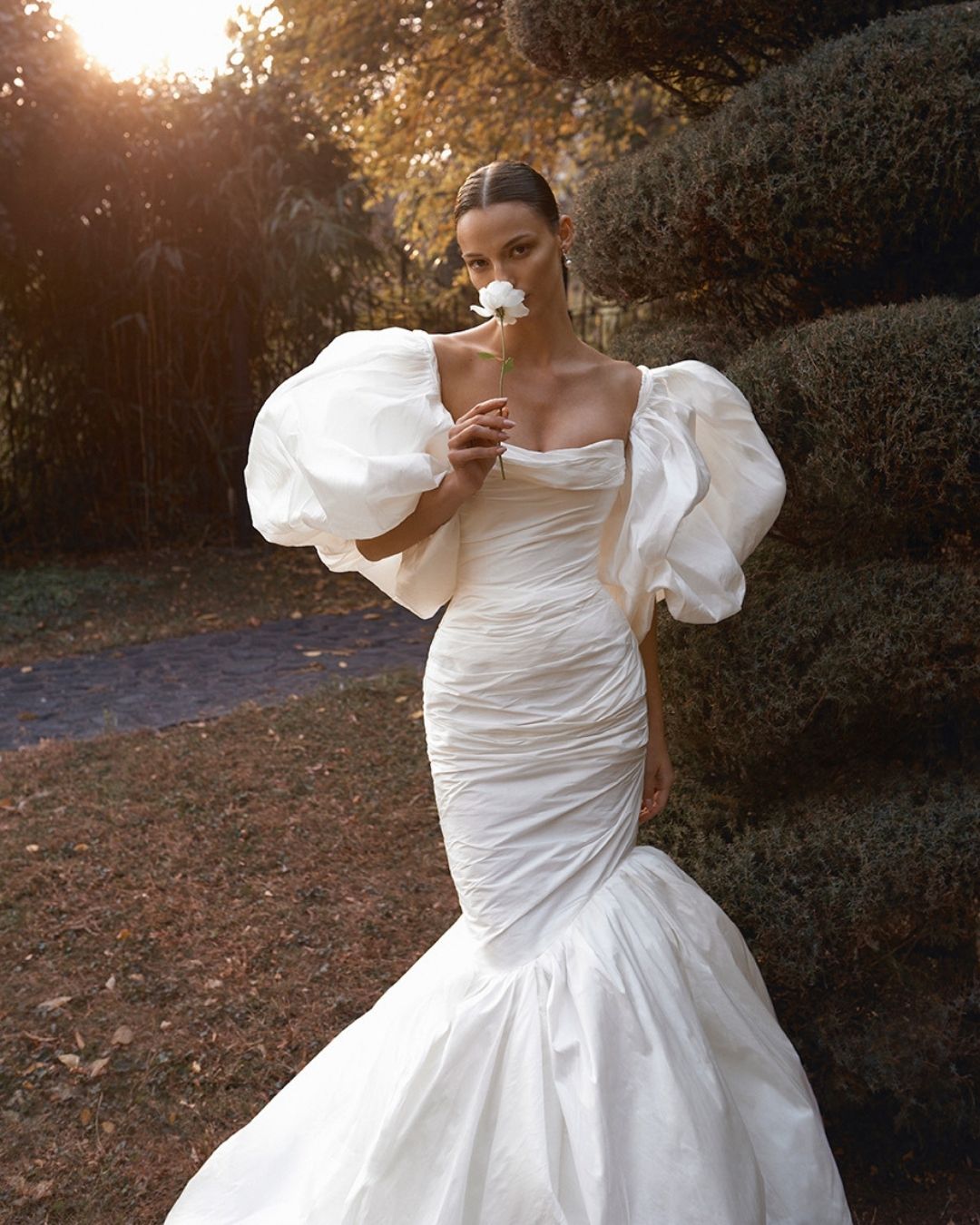 Dramatic Volume: Puff Sleeves on a Trumpet Gown — Wedding Dress Trends 2027