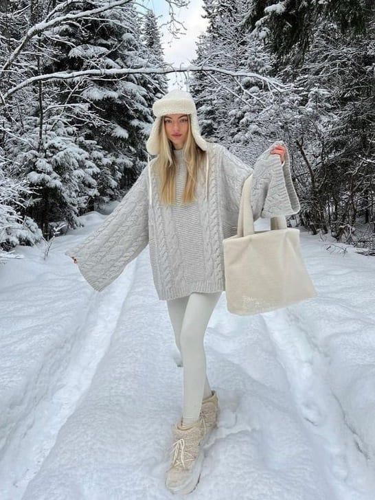 Oversized Cable-Knit Poncho for a Winter Wonderland Oversized Cable-Knit Poncho for a Winter Wonderland — Winter Photoshoot Outfits 2027