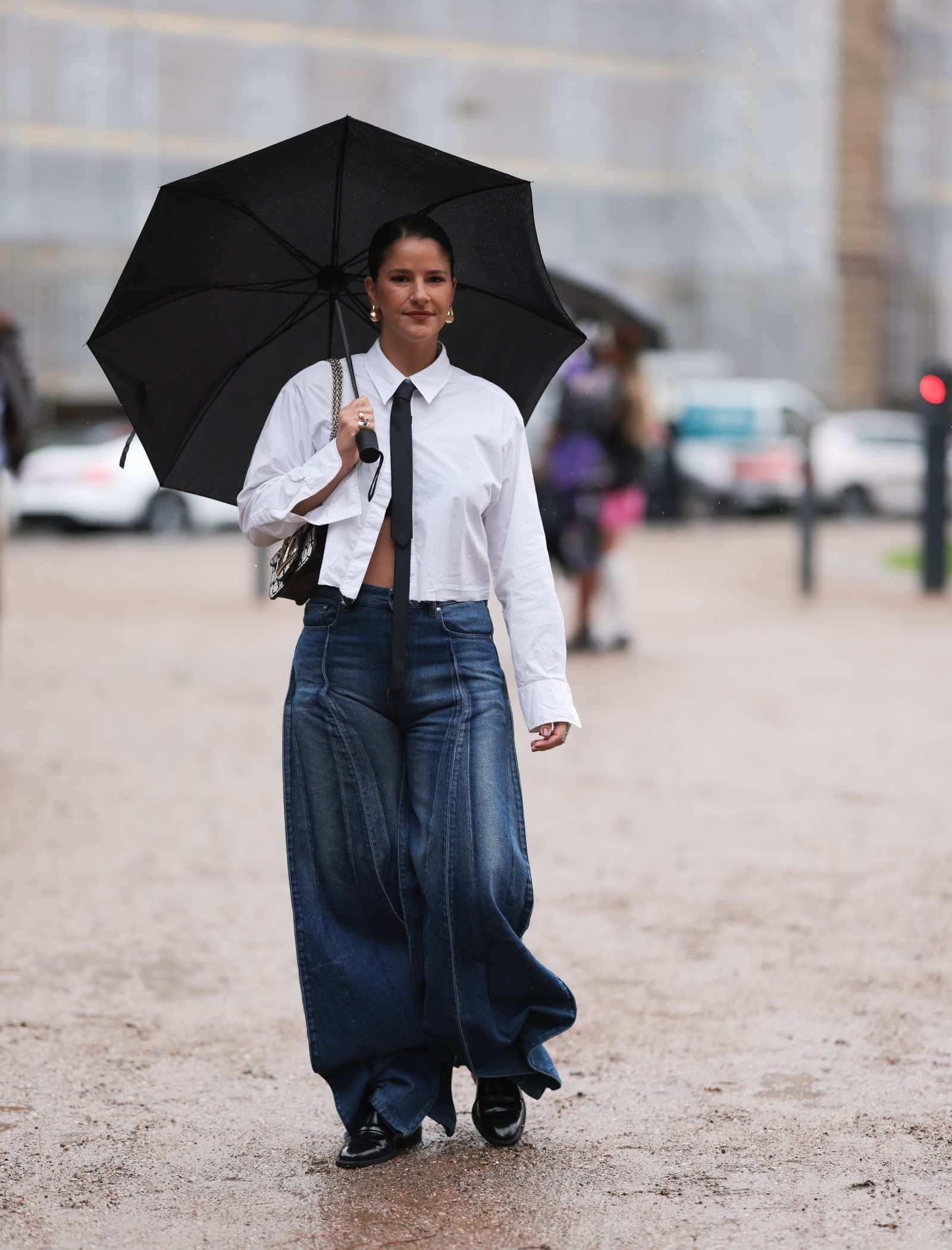Fashion-Forward Styling: Extreme Wide Leg Jeans with Cropped Shirt and Tie — Wide Leg Jeans 2027