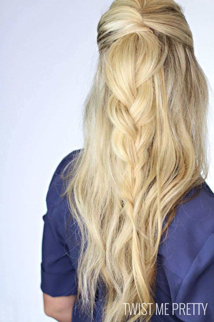Ash Blonde With Lighter Highlights Visual Idea Ash Blonde With Lighter Highlights Visual Idea — Down Vacation Hairstyles 2027