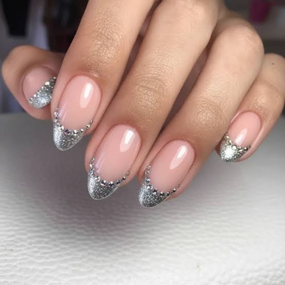 Glitter French Almond Nails with Rhinestones Glitter French Almond Nails with Rhinestones — Short Prom Nails 2027