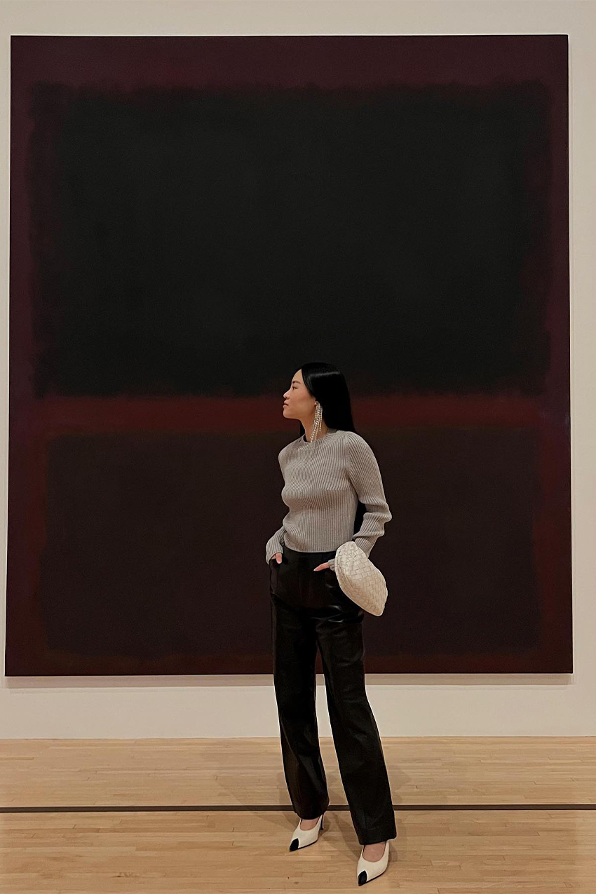Elevated Knitwear and Leather for an Artful Afternoon Elevated Knitwear and Leather for an Artful Afternoon — Museum Outfits 2027
