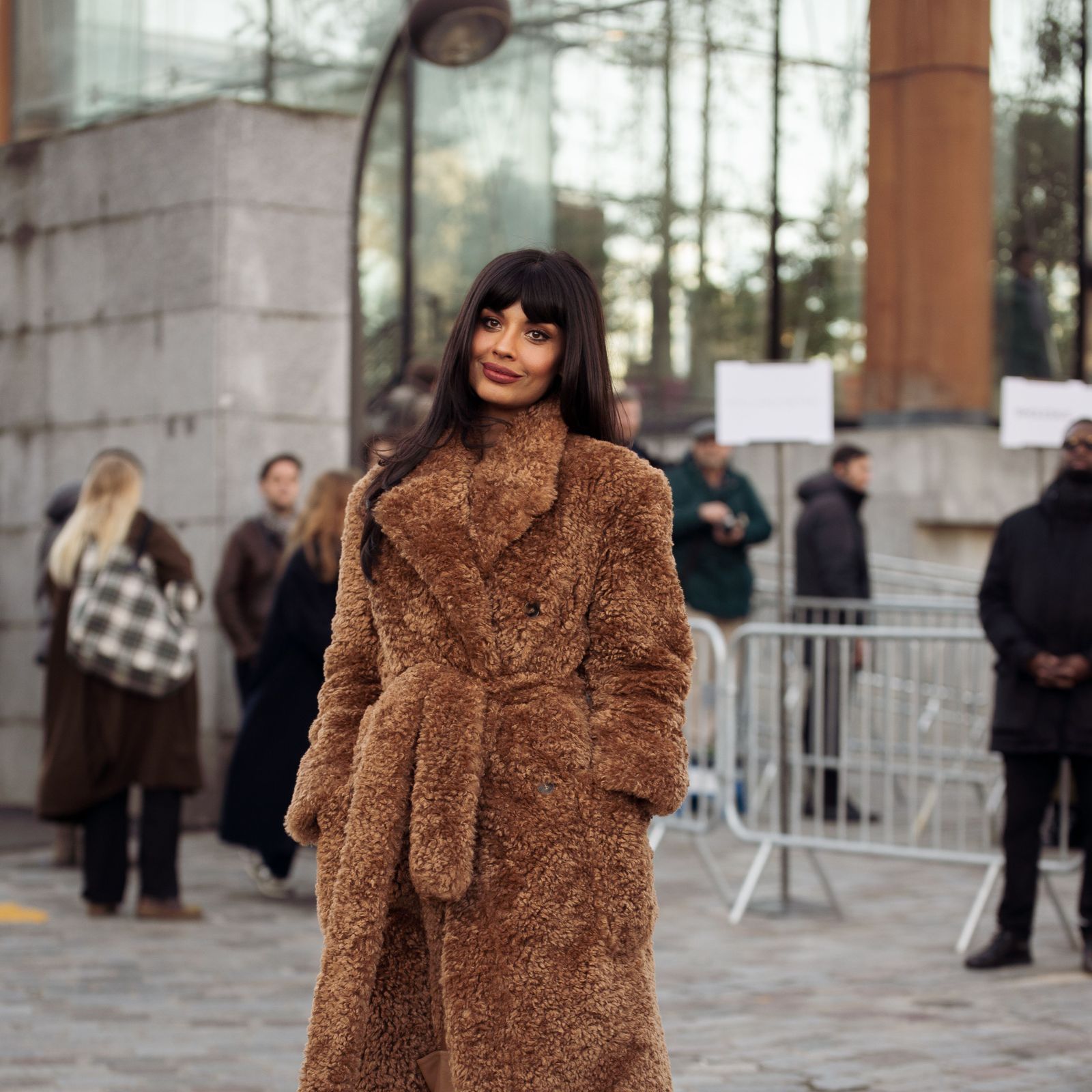 Oversized Teddy Fleece Coat for a Cozy Winter Staple Oversized Teddy Fleece Coat for a Cozy Winter Staple — Brown Coat Outfits 2027
