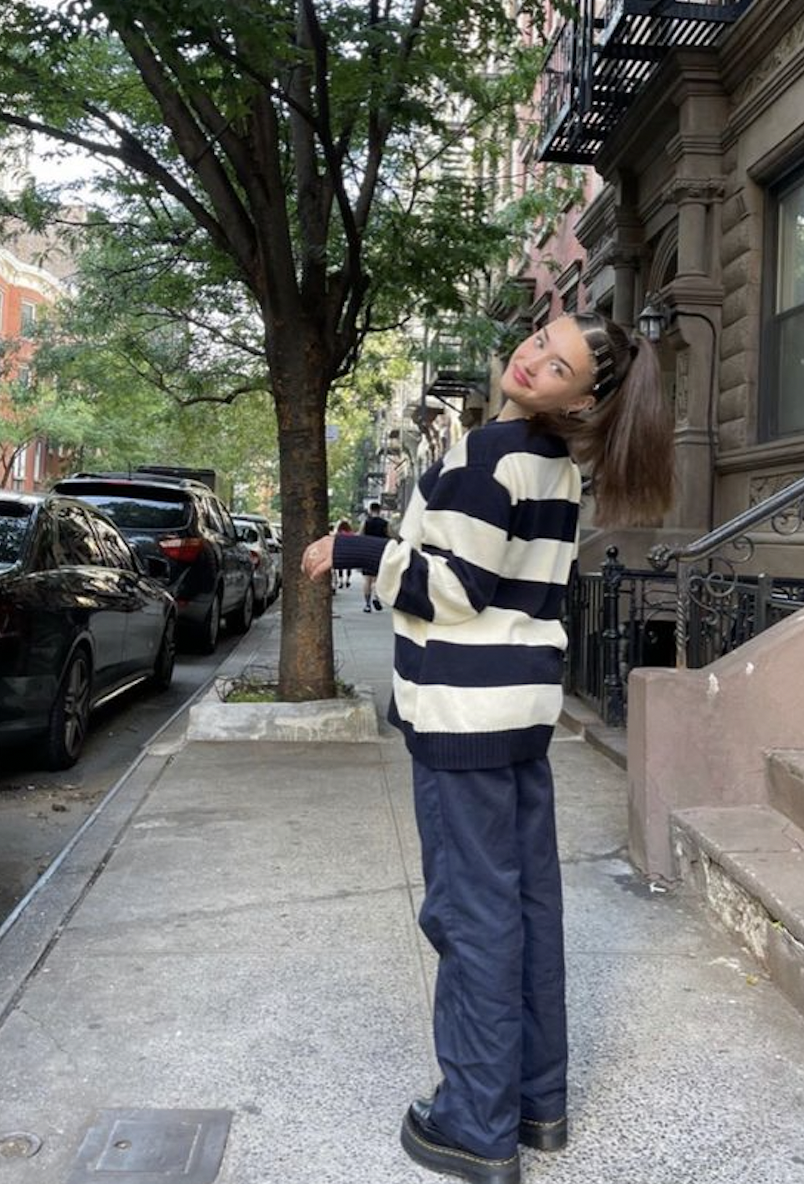 Cozy Navy Stripe Sweater with Wide-Leg Trousers Cozy Navy Stripe Sweater with Wide-Leg Trousers — Downtown Girl Outfits 2027