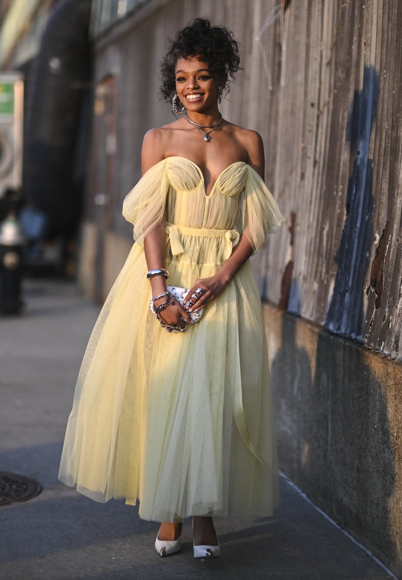 Pale Yellow Off-the-Shoulder Tulle Midi Dress with Voluminous Sleeves Pale Yellow Off-the-Shoulder Tulle Midi Dress with Voluminous Sleeves — Prom Outfits 2027