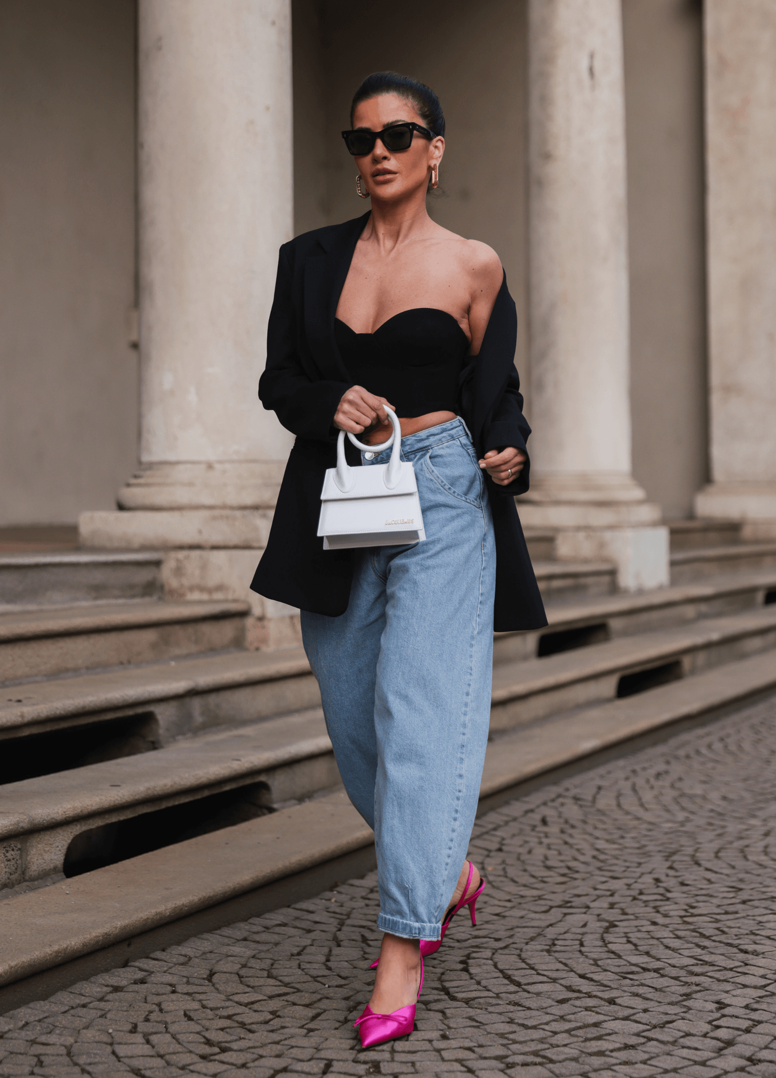 Bold Contrast with Pink Heels — Mom Jeans 2027