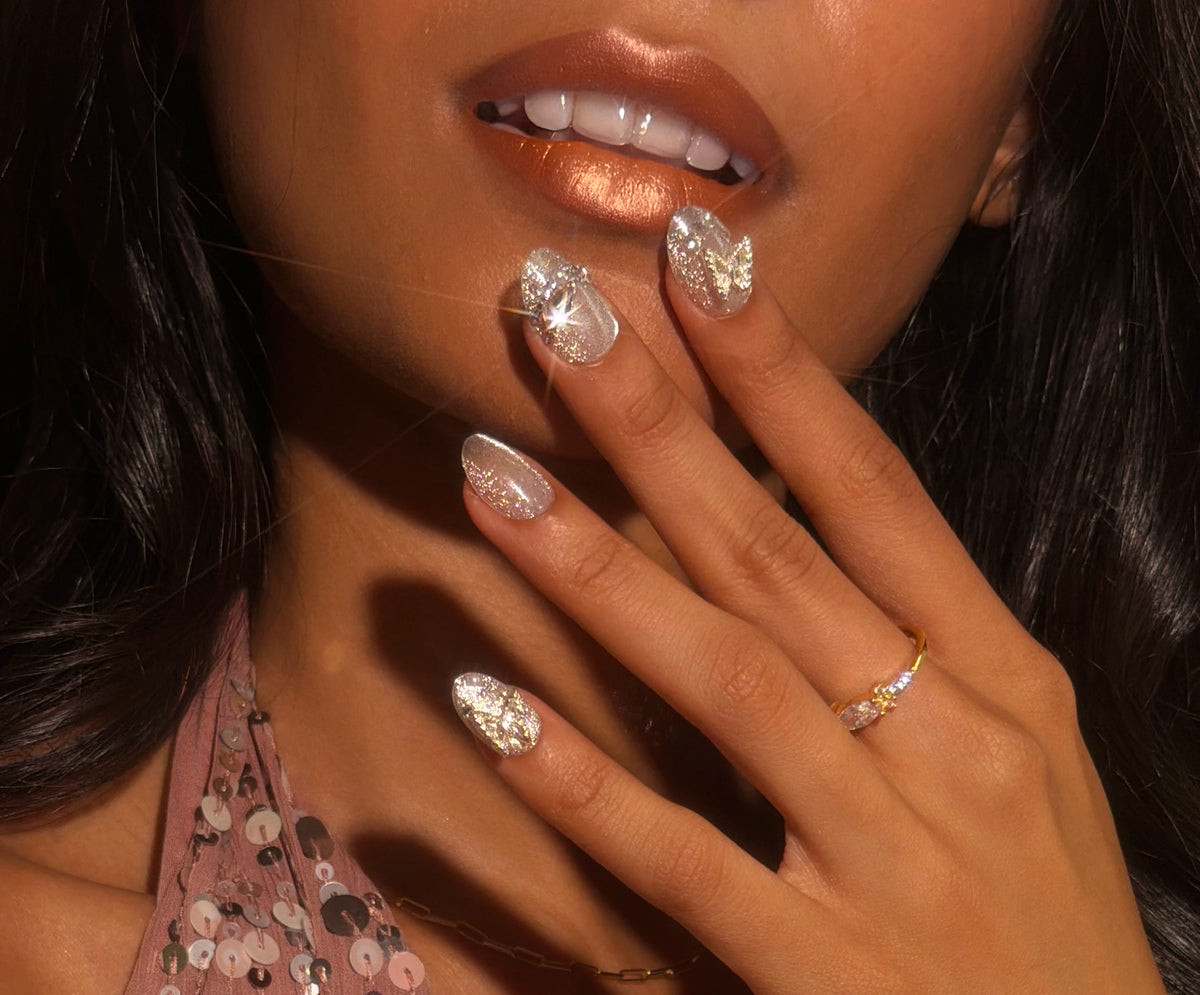 High Sparkle Glitter Crystal Oval Nails High Sparkle Glitter Crystal Oval Nails — Crystal Rhinestone Nails 2027