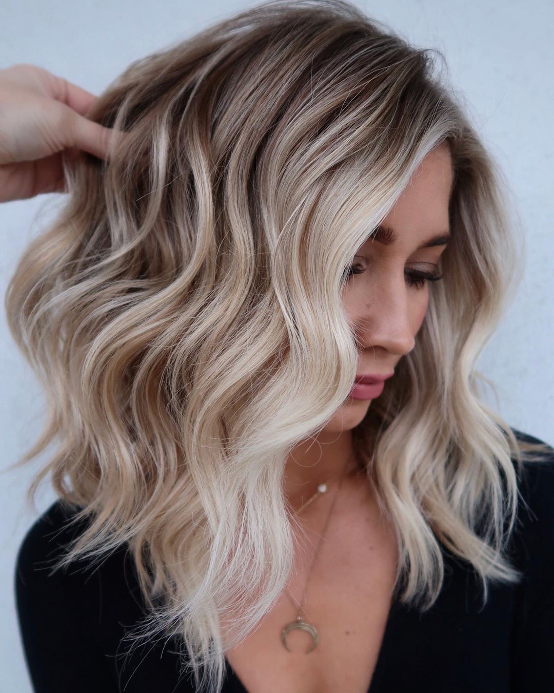 Lob With Bright Blonde Balayage Shades — Balayage Lob 2027