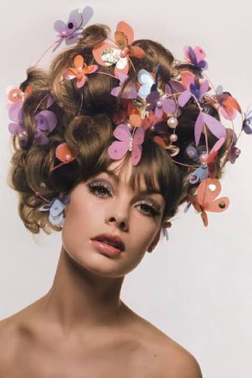 Floral 1960's Hairstyle Inspiration - A Vintage Nerd || Exploring Old Hollywood Through Fashion, Film, & Books