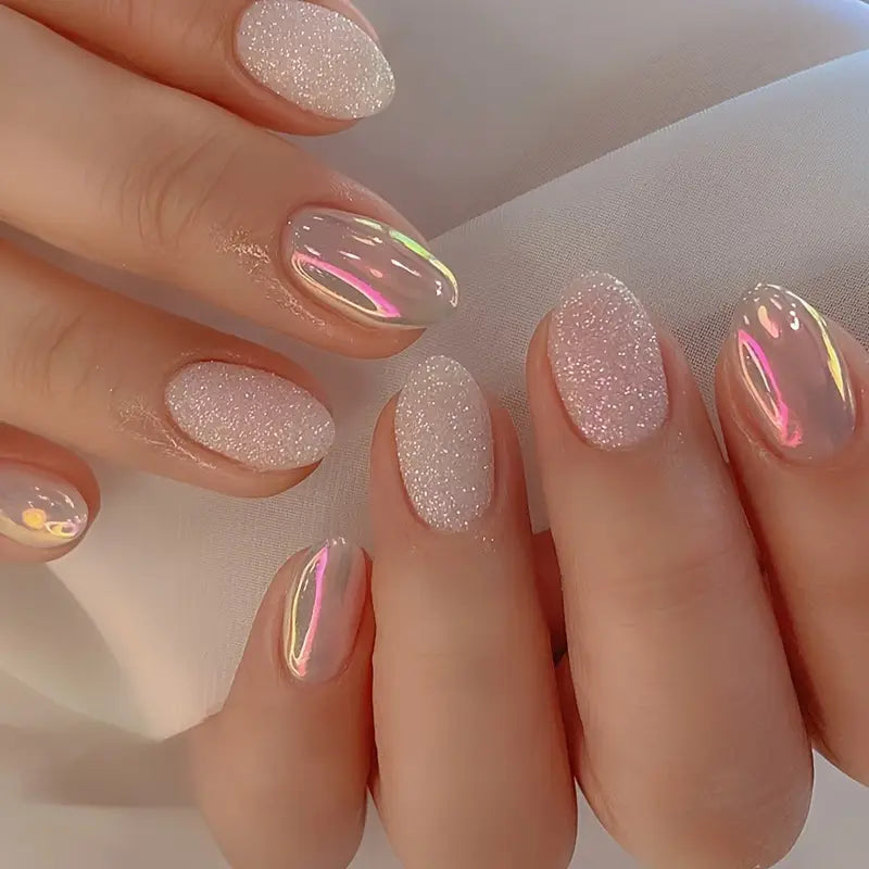 Short Oval Glitter and Chrome Mix Nails Short Oval Glitter and Chrome Mix Nails — Glitter Nails 2027