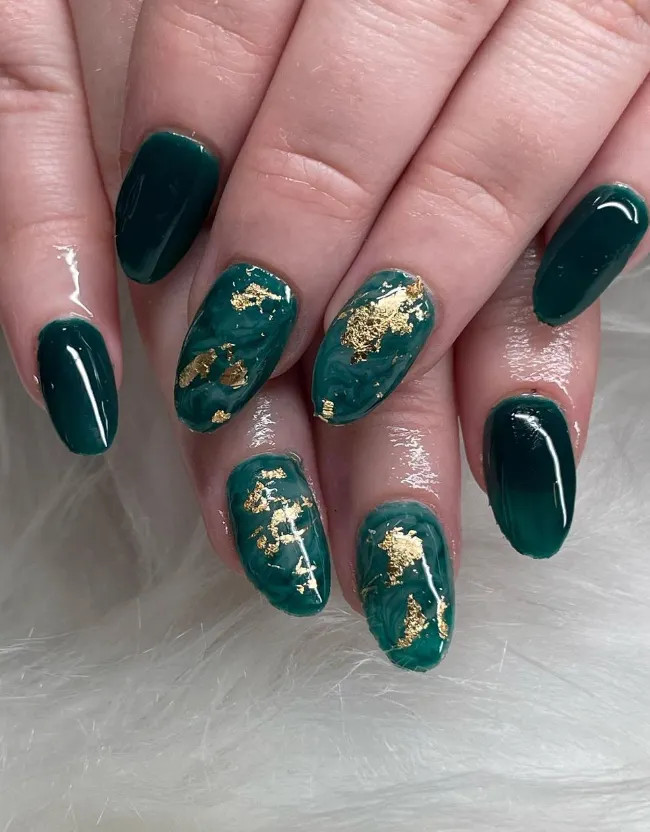 Emerald Marble Nails with Gold Foil Accents Emerald Marble Nails with Gold Foil Accents — Emerald Nails 2027