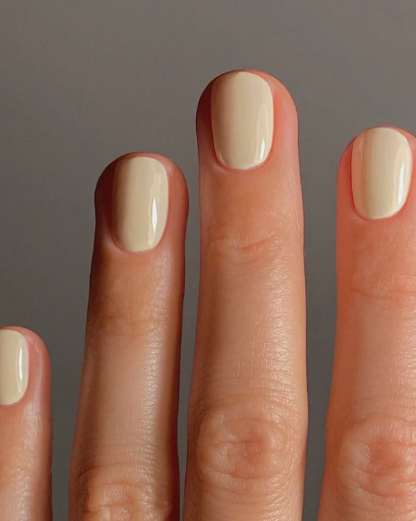 Creamy Beige Oval Nails — Nude Summer Nails 2027