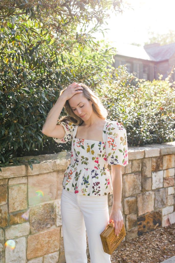 Floral Print Puff Sleeve Blouse with White Wide-Leg Pants Floral Print Puff Sleeve Blouse with White Wide-Leg Pants — Puff Sleeve Blouse Outfits 2027
