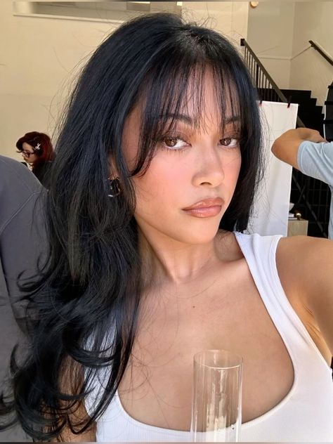 Blunt Black Bangs on Long Straight Hair Blunt Black Bangs on Long Straight Hair — Bangs Trends 2027