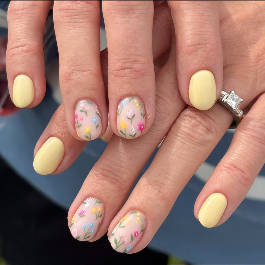 Pale Yellow and Wildflower Mix Pale Yellow and Wildflower Mix — Wildflower Flower Nails 2027