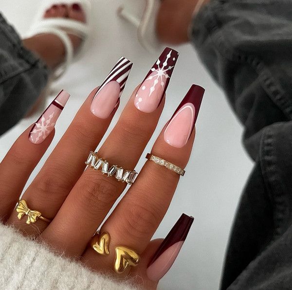 Glossy Visual Idea Glossy Visual Idea — Christmas Acrylic Nails 2026