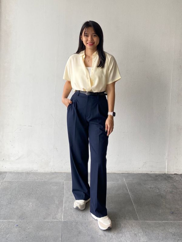 Casual Commuting Daily Wear Outfit Idea Navy Blue Pleated Pants Outfits 2027