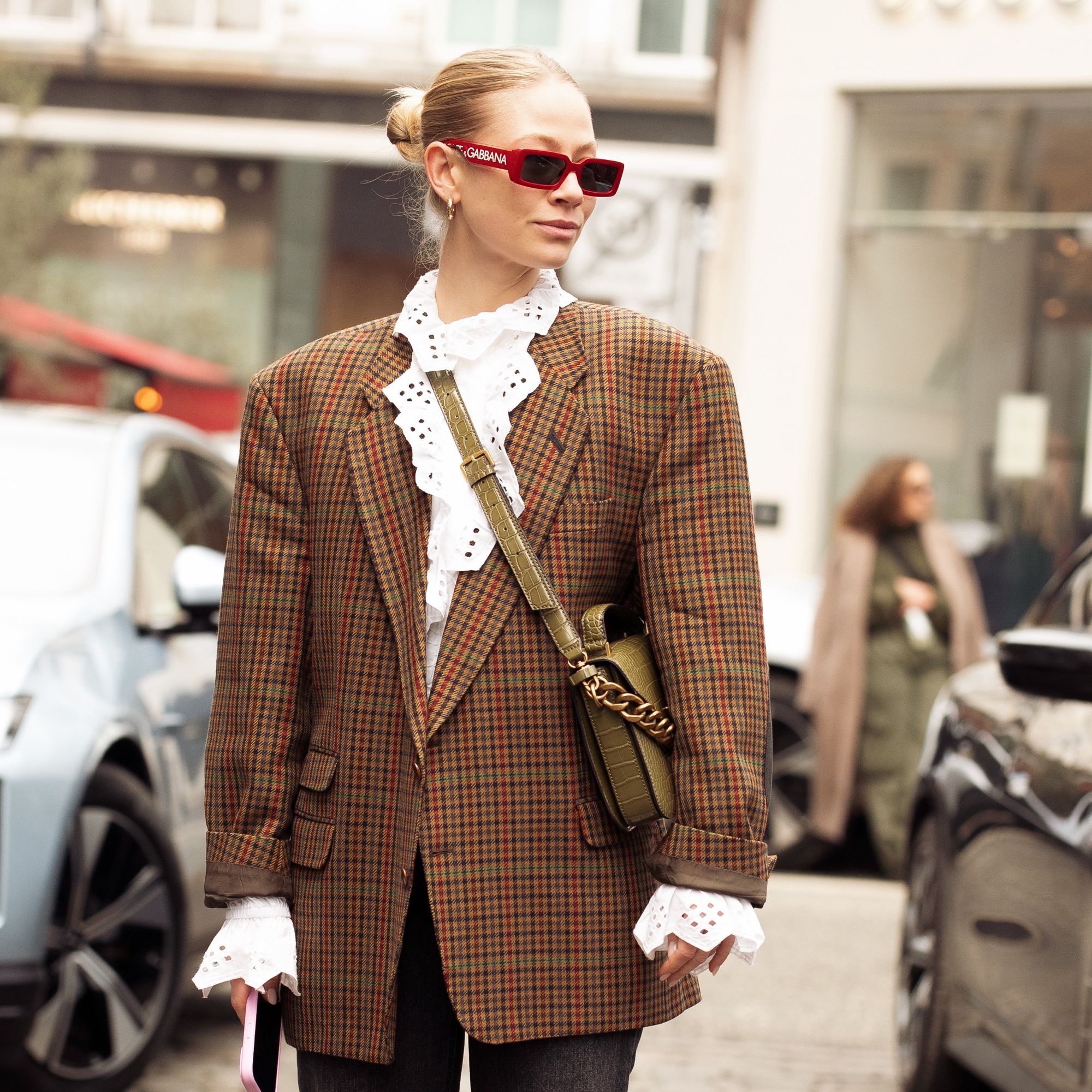 Oversized Plaid Blazer with Ruffled Blouse and Jeans Oversized Plaid Blazer with Ruffled Blouse and Jeans — Winter Office Outfits 2027