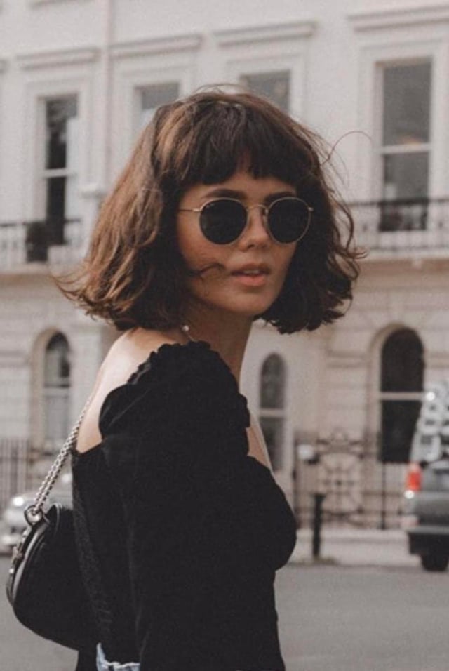 Textured Collarbone Bob With Blunt Bangs Textured Collarbone Bob With Blunt Bangs — Bob 2027 for Heart Face