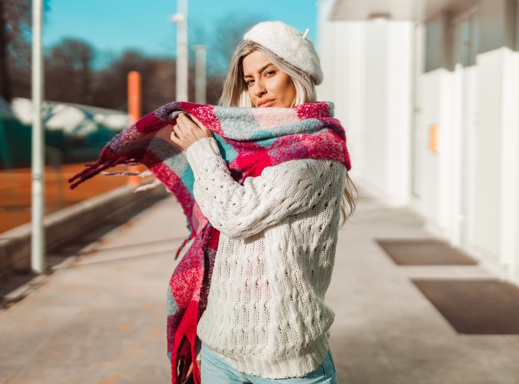 Everyday Winter Outfit Highlighted by a Colorful Fringed Scarf Everyday Winter Outfit Highlighted by a Colorful Fringed Scarf — Winter Accessories Outfits 2027