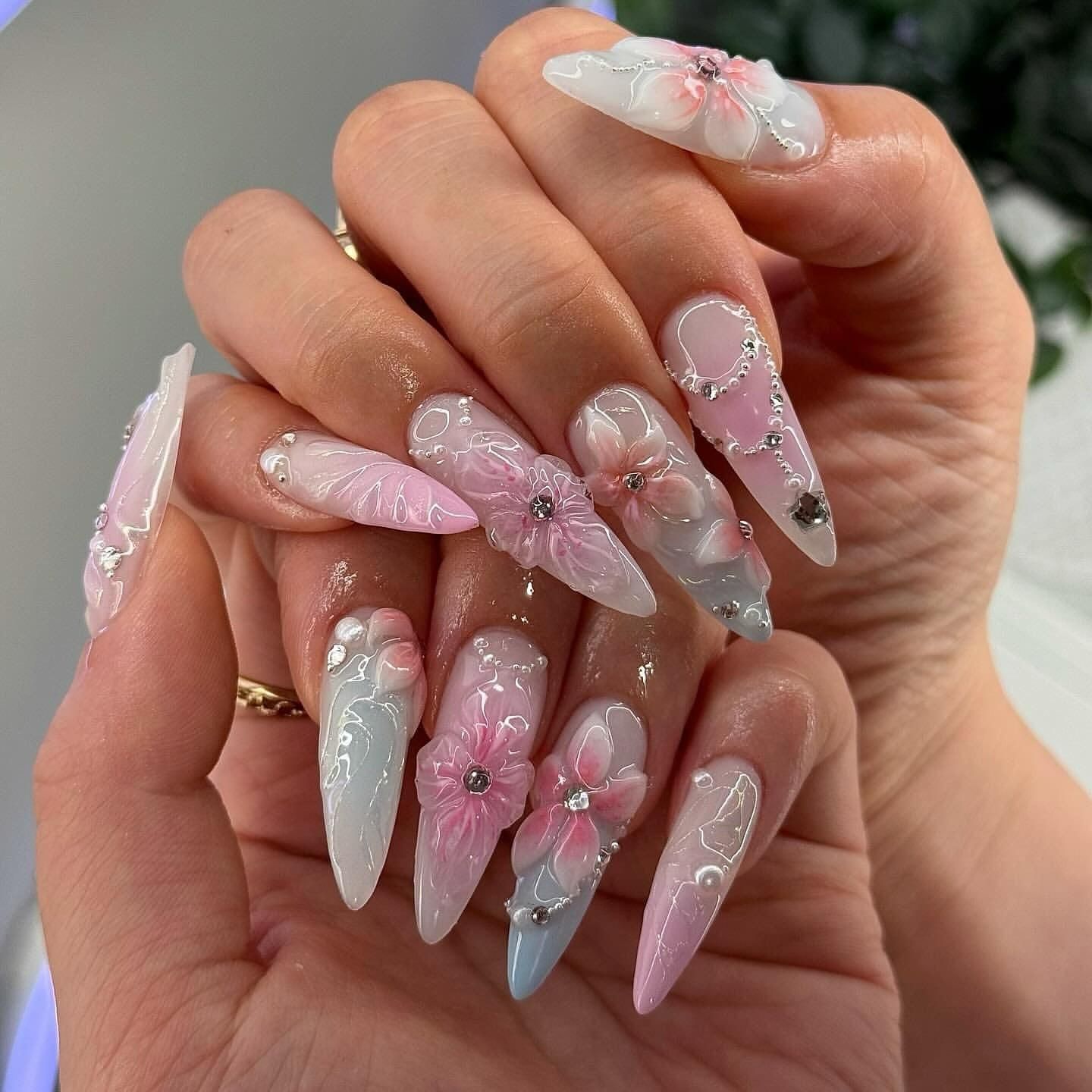Iridescent 3D Floral Pearl Stilettos Iridescent 3D Floral Pearl Stilettos — Floral Stiletto Nails 2027