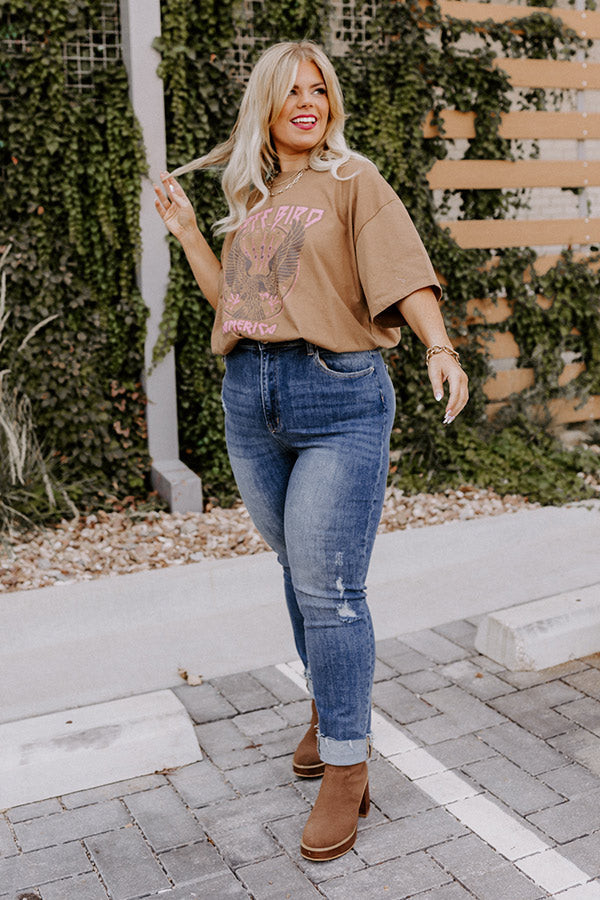 Dark Wash Distressed Mom Jeans: Silhouette Contrast Dark Wash Distressed Mom Jeans: Silhouette Contrast — Mom Jeans Outfits 2027 with Graphic Tee