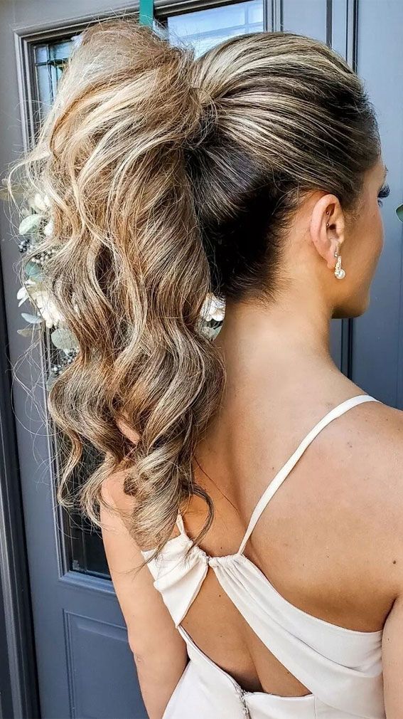 Blonde With Heavy Highlights Visual Idea — Ponytail Hairstyles 2027 for Shoulder Length Hair