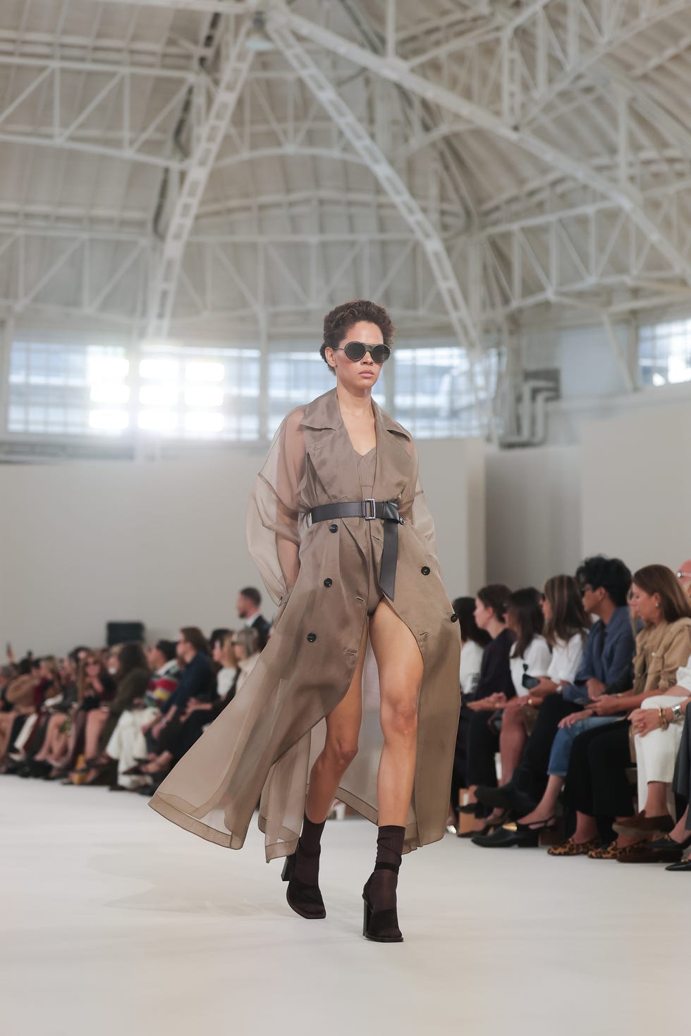 Sheer Taupe Trench Coat for an Avant-Garde Casual Look Sheer Taupe Trench Coat for an Avant-Garde Casual Look — Casual Outfits 2027