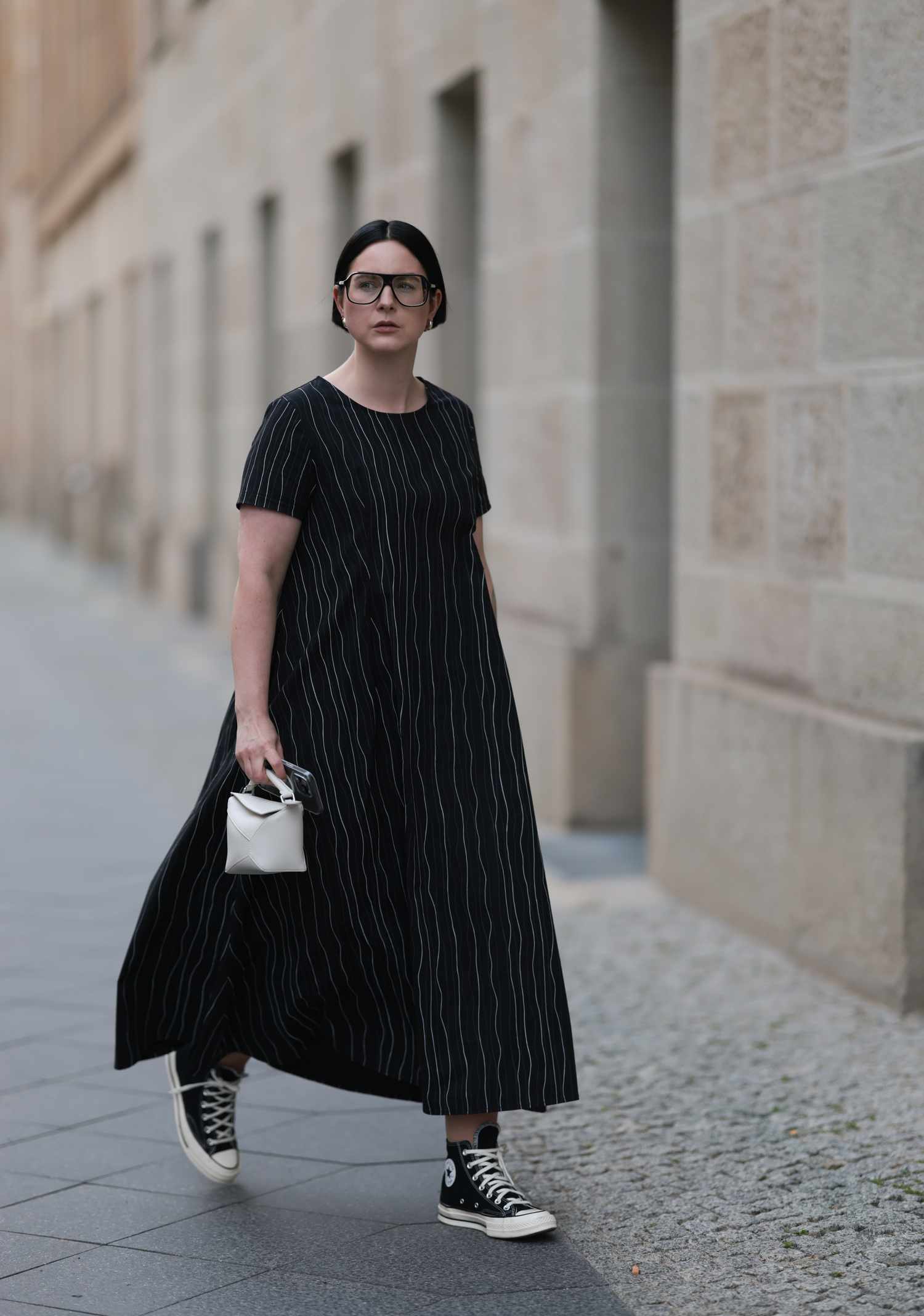 Monochromatic Stripe Maxi Dress with High-Top Sneakers Monochromatic Stripe Maxi Dress with High-Top Sneakers — Retro Sneakers Outfits 2027