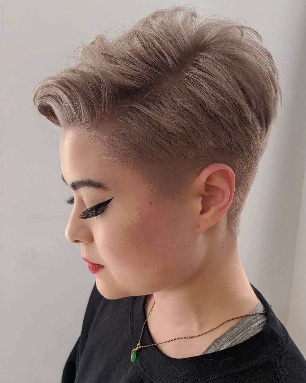 Ash Blonde Pixie With Undercut Ash Blonde Pixie With Undercut — Babylights Pixie 2027