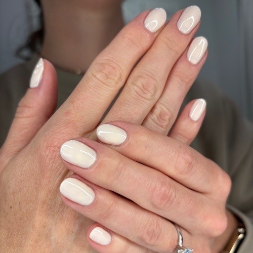 French Oval with Silver Glitter Line French Oval with Silver Glitter Line — Interview Nails 2027